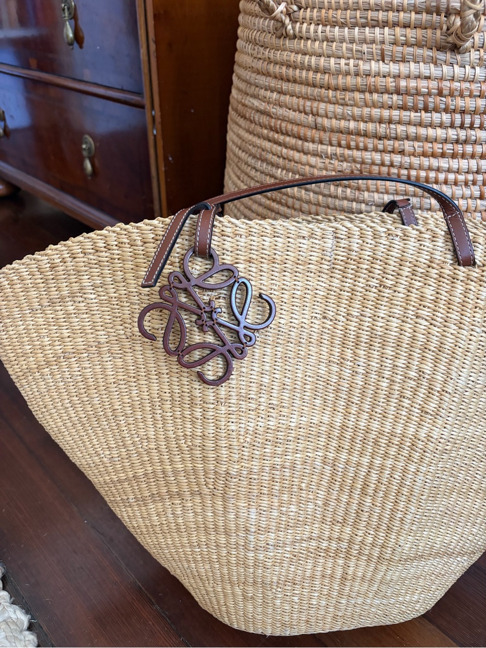 Loewe medium raffia woven shell basket bag large - Picture 7 of 7